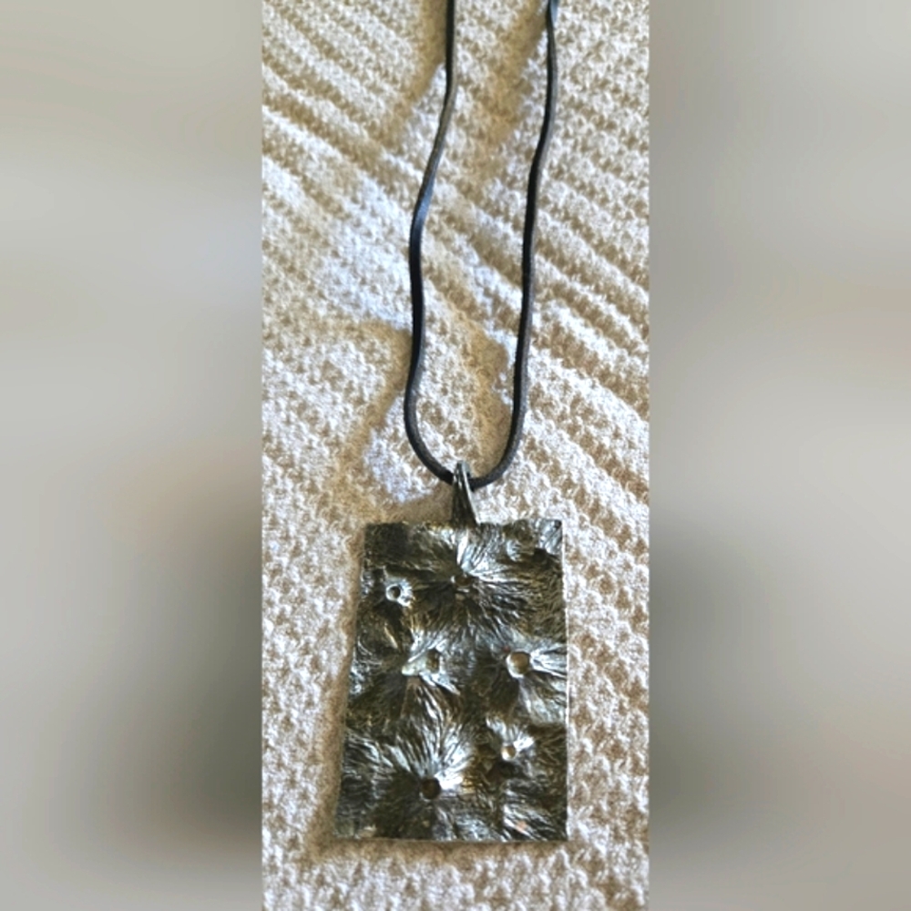 Artistic Vintage Textured Boho Metal Pendant On Genuine Leather Strap 14" - Picture 3 of 10